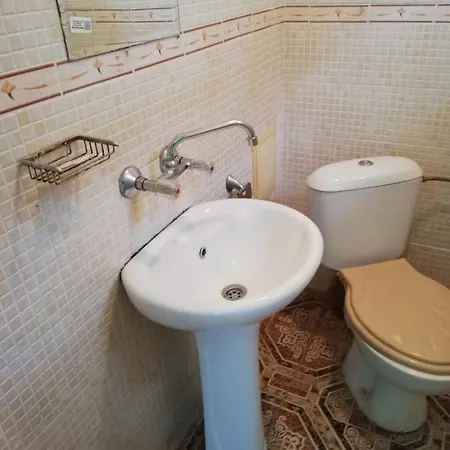 Teheran Hostel *